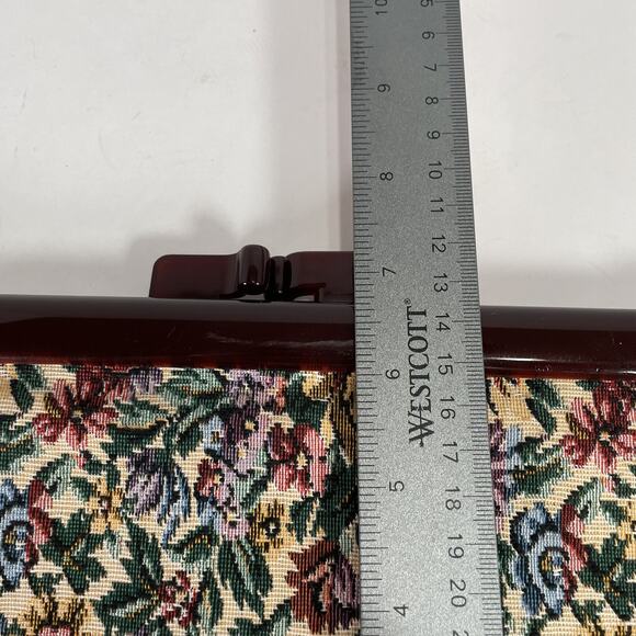 Vintage Lucite Frame Tapestry Clutch Purse Handbag Floral Kiss Lock Top Lined - Picture 8 of 9